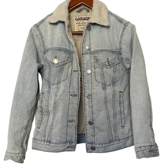 **3/$60** BUNDLE & & SAVE!!!  Garage Faux Sherpa Fleece Lined Jean Jacket Sz XS - Picture 2 of 4